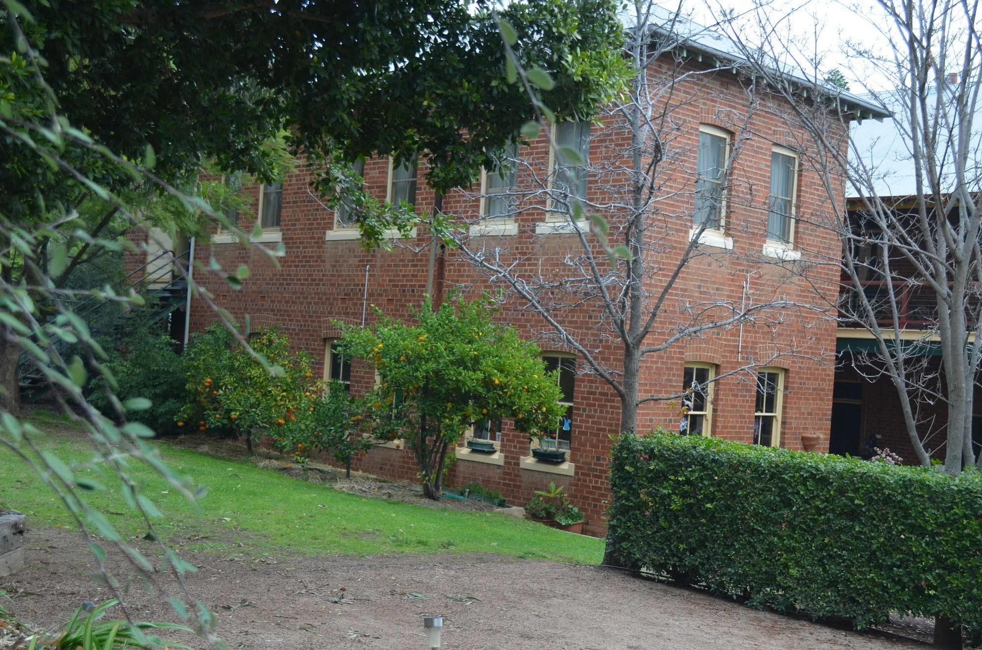 Bed and Breakfast Old Parkes Convent Экстерьер фото